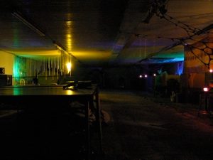 Le Party du Jour de l'An 2011 dans le bunker, « en haut de la montagne ».